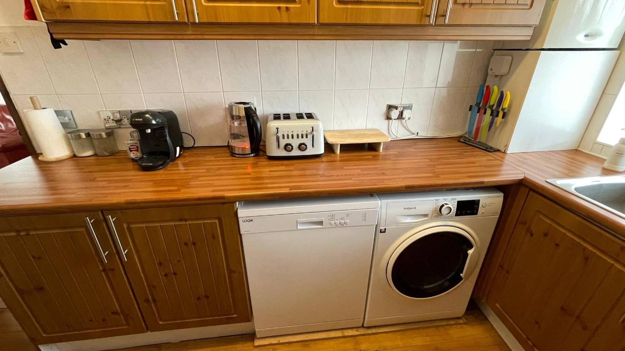 2 Bedrooms 2 Stations Лондон Экстерьер фото